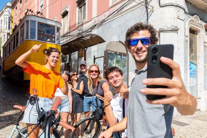 Lisbon: Bike Tour from Lisbon to Belém + Liquor & Pastry - Key points to know before you book