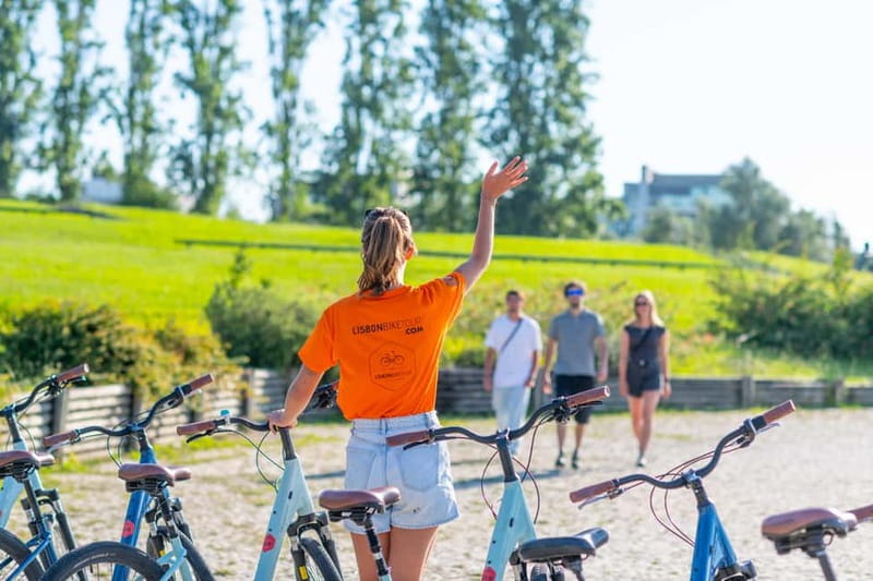 Lisbon: Bike Tour from Lisbon to Belém + Liquor & Pastry - Cycling beside the Tagus