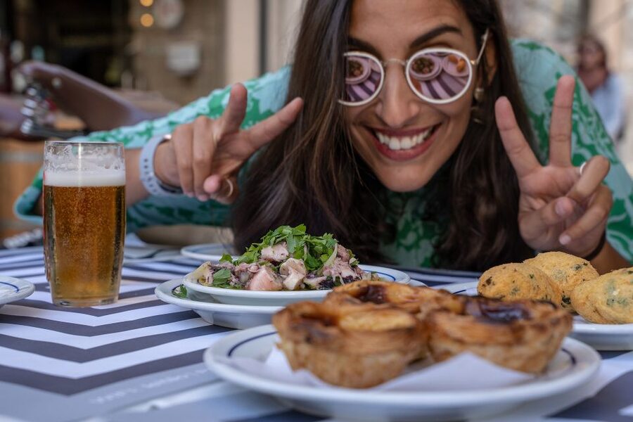 Lisbon: E-Bike Food Tour of Alfama and Old Town - Finishing at Praça da Figueira