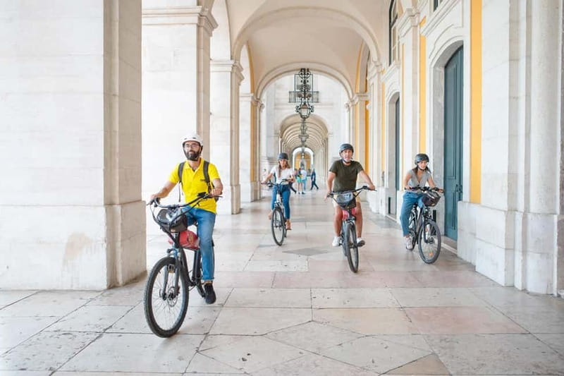 Lisbon: Electric Bike Tour by the River to Belém - Coffee, pastel de nata, and a local pause