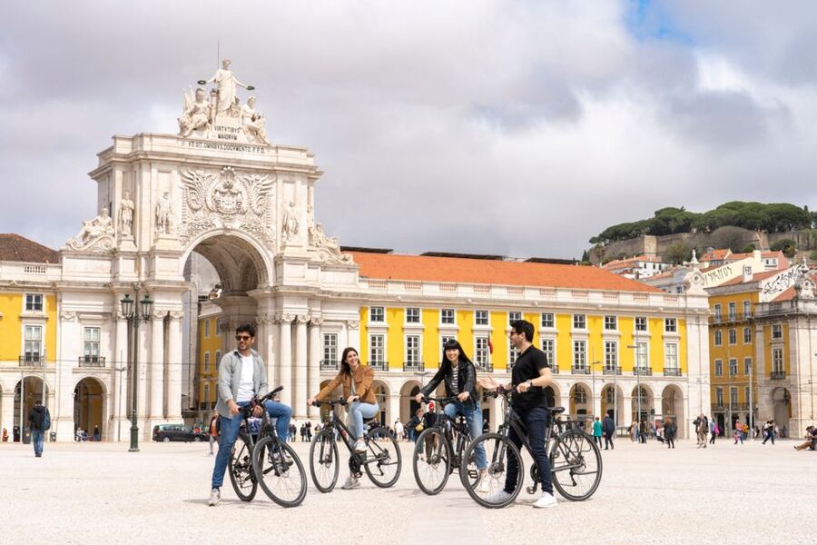 Lisbon: Guided Bike Tour, Helicopter Flight, and Boat Trip - A four-hour tour that changes your view of Lisbon