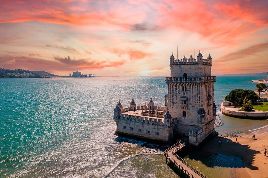 Lisbon: Guided Bike Tour, Helicopter Flight, and Boat Trip - Returning along the Tagus by boat