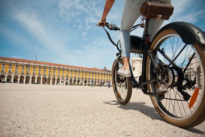 Lisbon Regular or Electric Bike Rental - What the price includes, and where extra costs appear