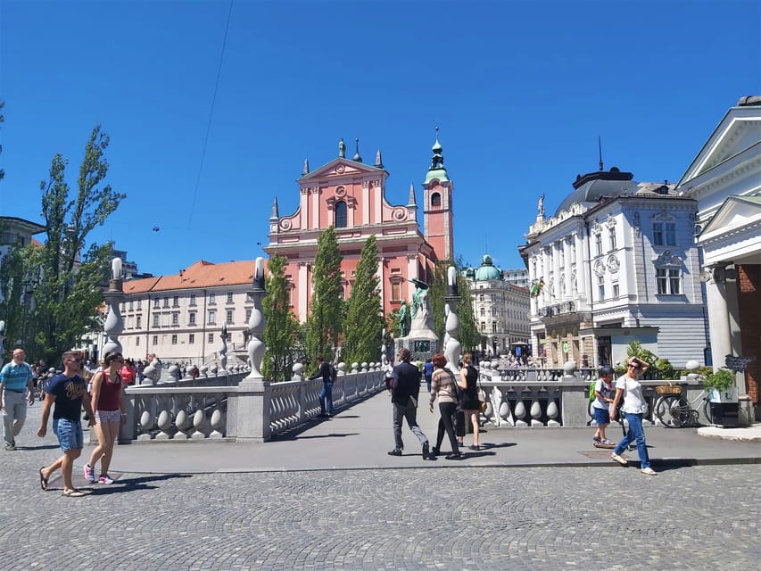 Ljubljana by E-Bike: Guided City Highlights Tour - Practical details that matter