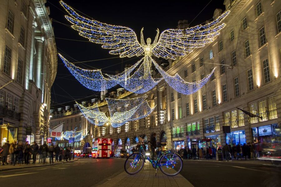 London Christmas Lights Bike Tour - Harrods and Hyde Park Winter Wonderland