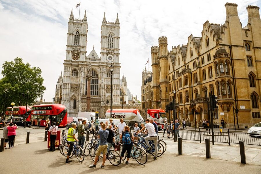 London: Classic Gold 3.5-Hour Bike Tour - What to bring and how to plan the morning