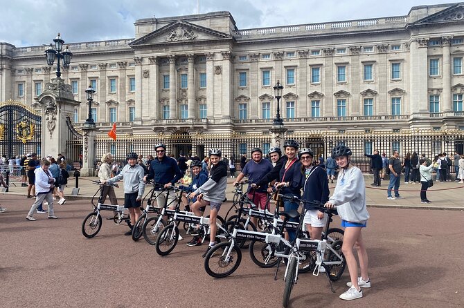 London E-Bike tour & Borough market - Westminster Abbey and the Houses of Parliament
