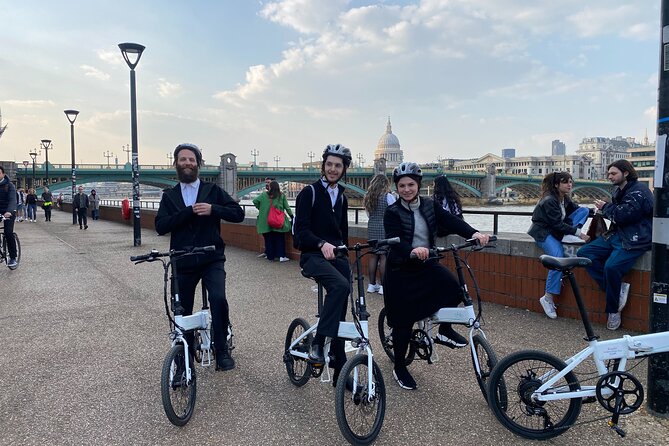 London E-Bike tour & Borough market - Starting at Blackfriars and meeting your guide