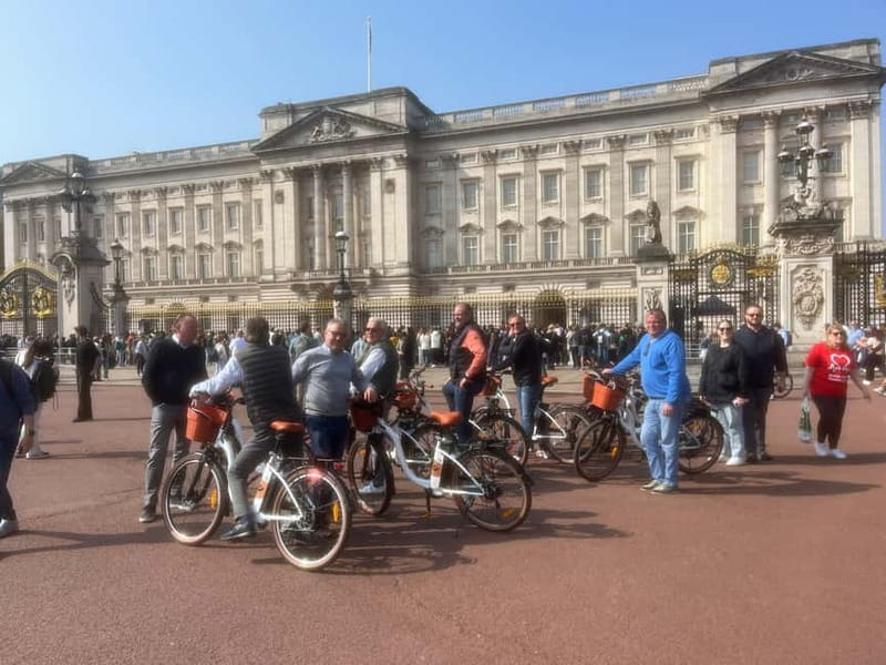 London: Guided E-bike Tour - Tower Bridge and the return to Blackfriars