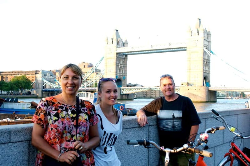 London Package: Royal Bike Tour with River Thames Cruise - Starting with Parliament and Big Ben