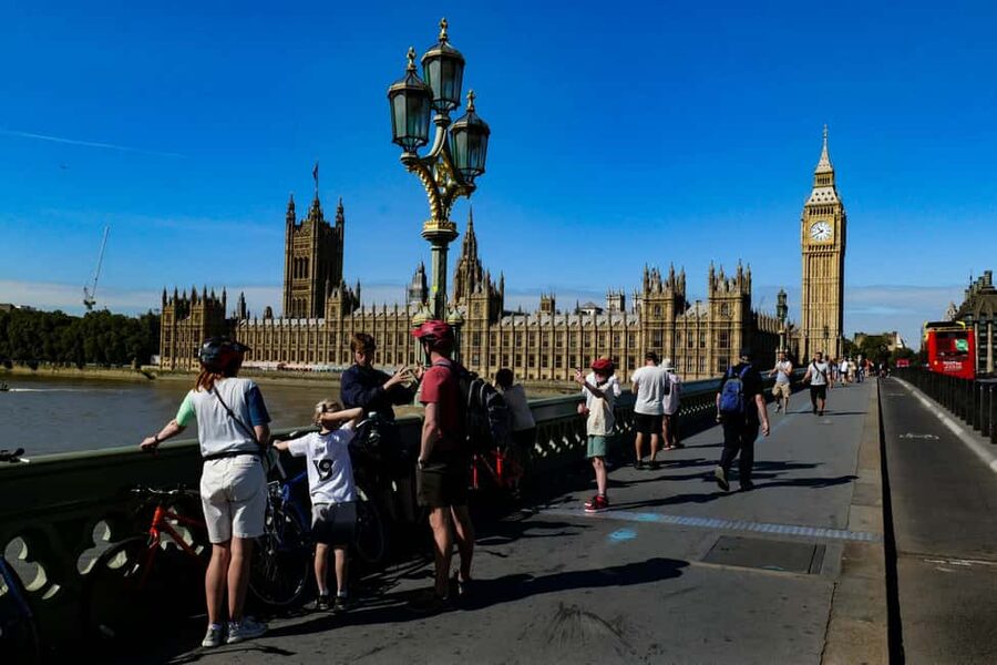 London: Private Bike or eBike Gold Classic Tour - How the guide affects the experience