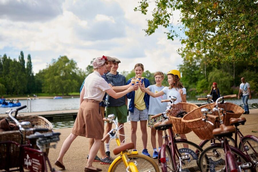 London: Private Family Guided Bike Tour with Childseats - What the $286 price means for your family