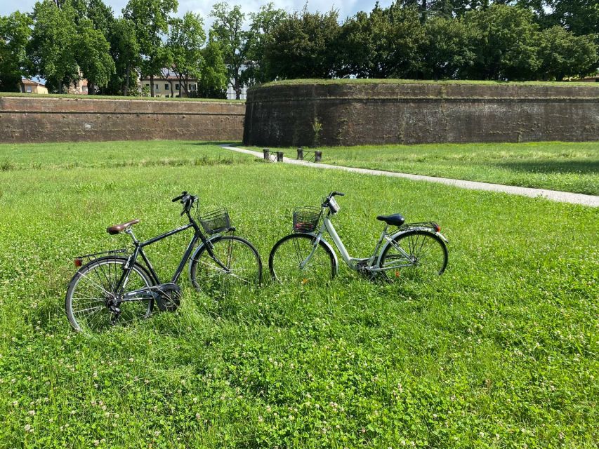 Lucca: City Bike One-Day Rental - Collecting the bike at Lucca Train Station