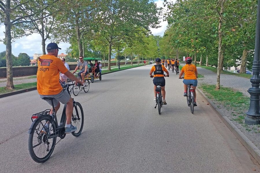Lucca: E-Bike Rental - What the e-bike is like to use