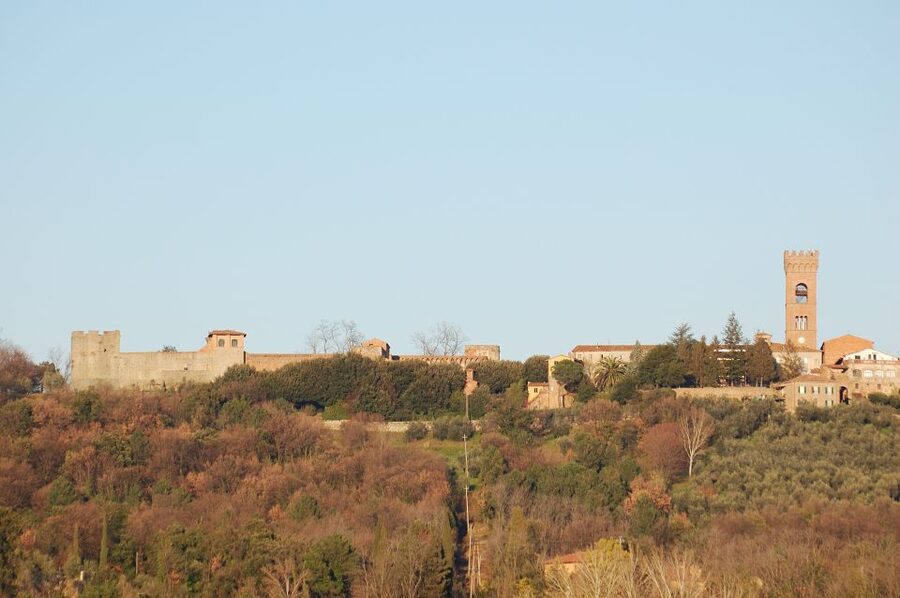 Lucca: Self-Guided Bike Tour to the Wine Roads - From Lucca station to the villa road