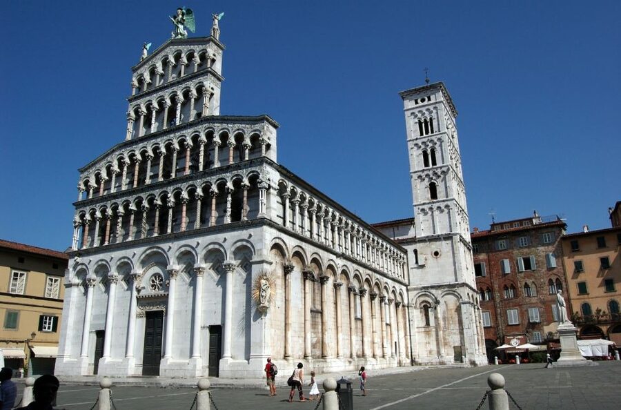 Lucca: Self-Guided Tour by Bike - Riding the Walls Before the Churches