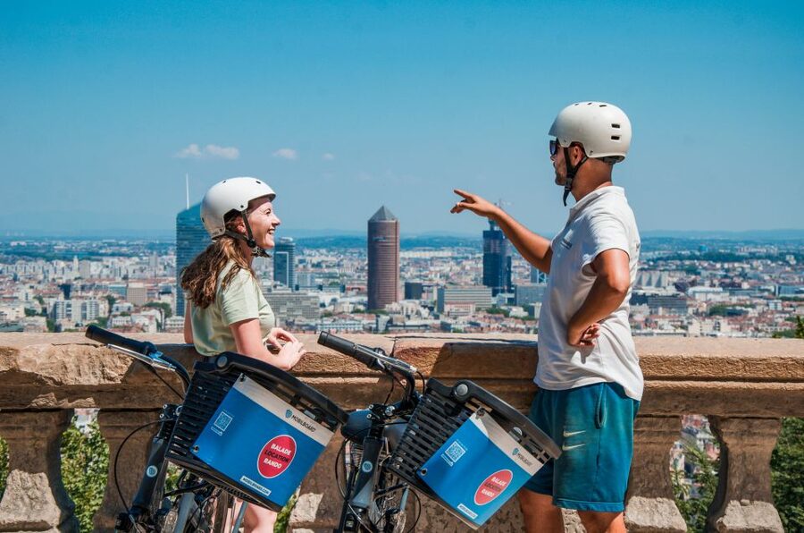 Lyon: 2-Hour Panoramic E-Bike Tour - Crossing to Croix-Rousse and Rouville Square