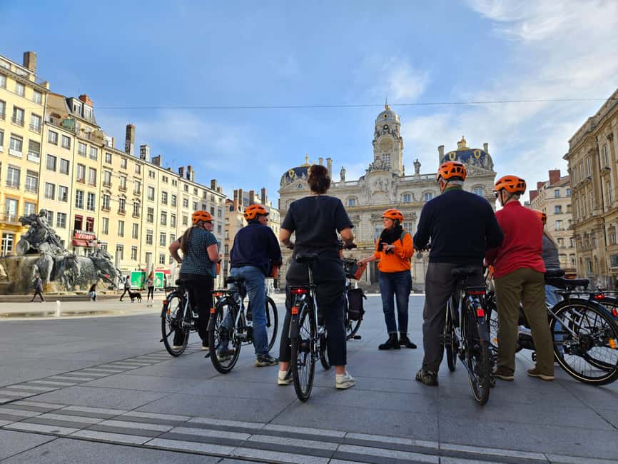 Lyon: 3-Hour Guided E-Bike Tour - From Terreaux Square into central Lyon