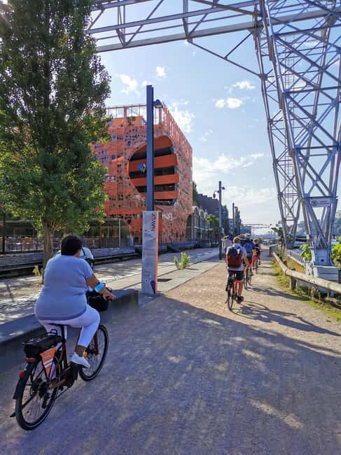 Lyon: 3-Hour Guided E-Bike Tour - How difficult is the ride?