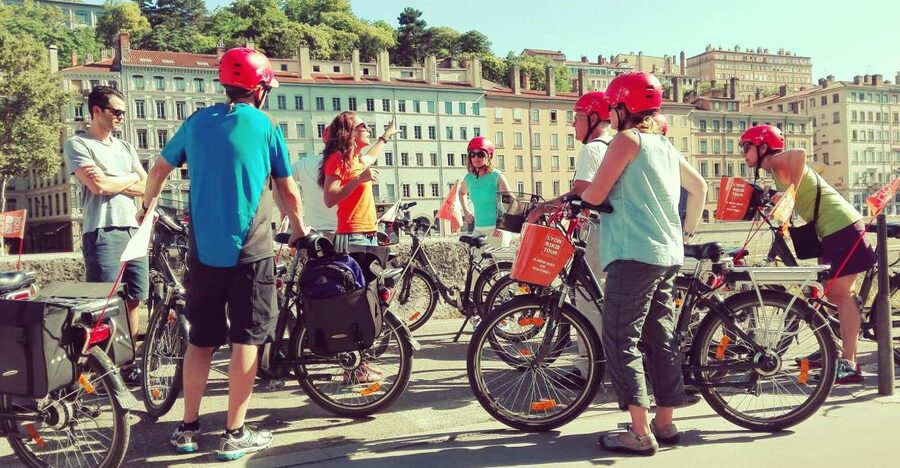 Lyon: 3-Hour Guided E-Bike Tour - Starting on the slopes of Croix-Rousse