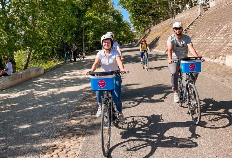 Lyon: Guided City Bike Tour - Rhône riverbanks and protected cycle paths