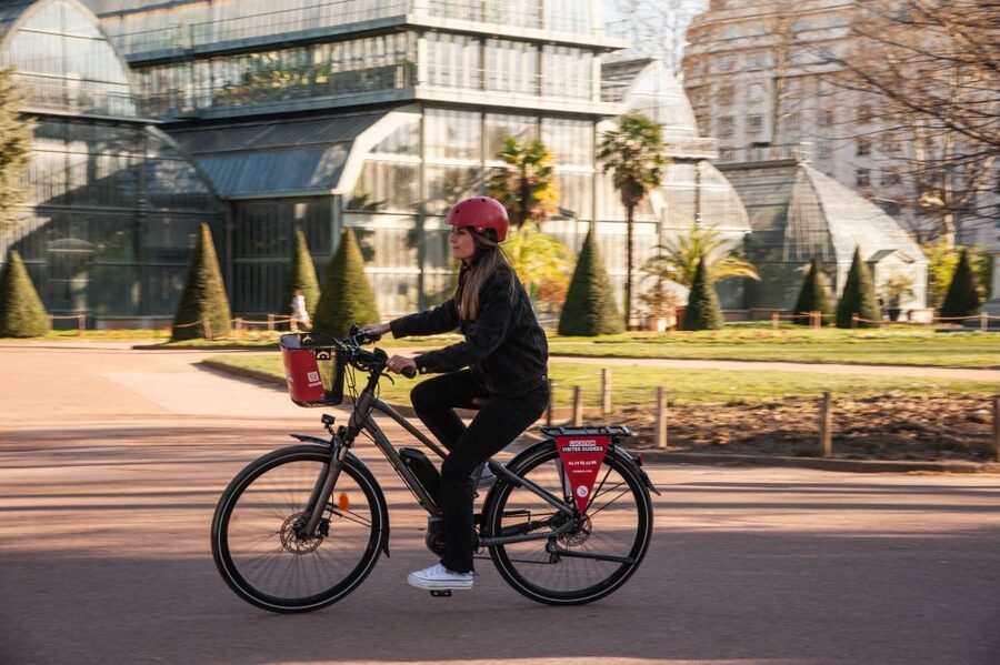 Lyon's must-sees by electric bike - Along the Rhône on the way to Confluence