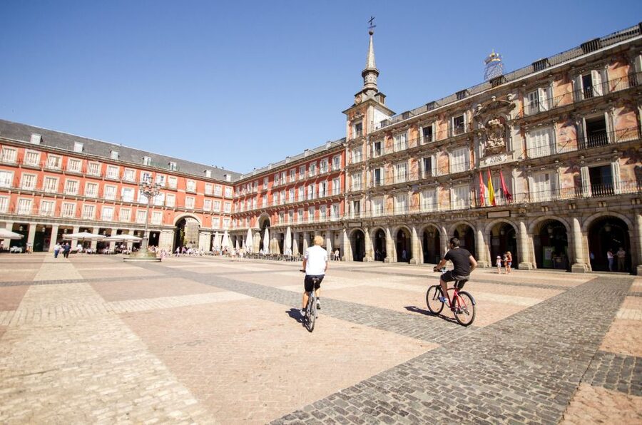Madrid City Guided Bike/E-Bike Tour for Small Groups - Salamanca and the Alcalá Gate