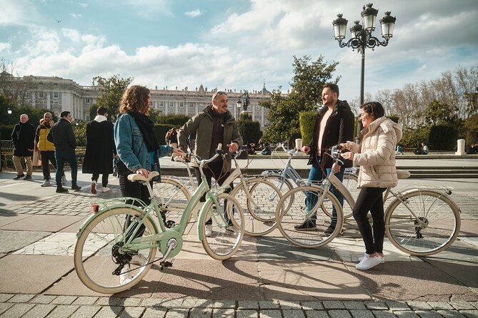 Madrid: City Highlights Guided Vintage Bike Tour - Why a bike is a smart way to see Madrid