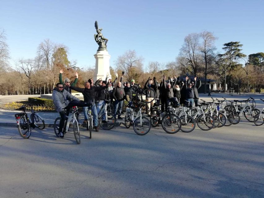 Madrid: Retiro Park and Literary Quarter by Bike - Entering Retiro Park by Bicycle