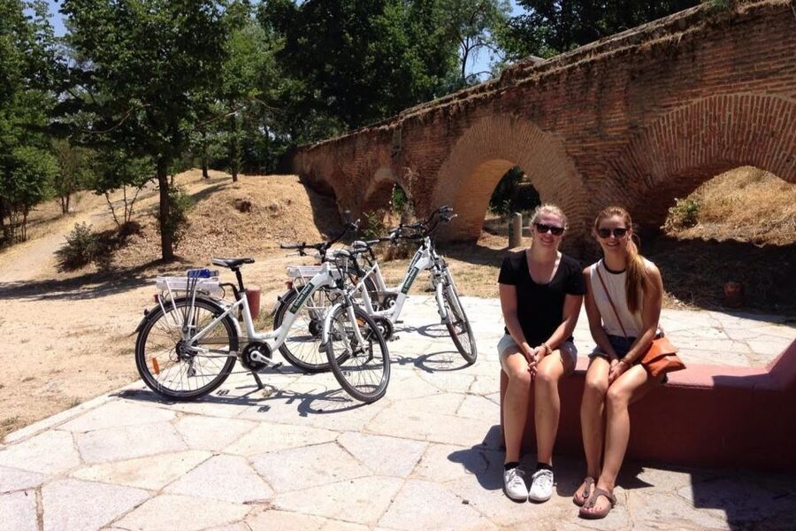 Madrid’s River Side & Casa de Campo Electric Bike Tour - The lake, Madrid’s beach, and the park’s local side