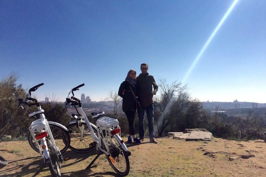 Madrid’s River Side & Casa de Campo Electric Bike Tour - Crossing the Manzanares and entering Casa de Campo