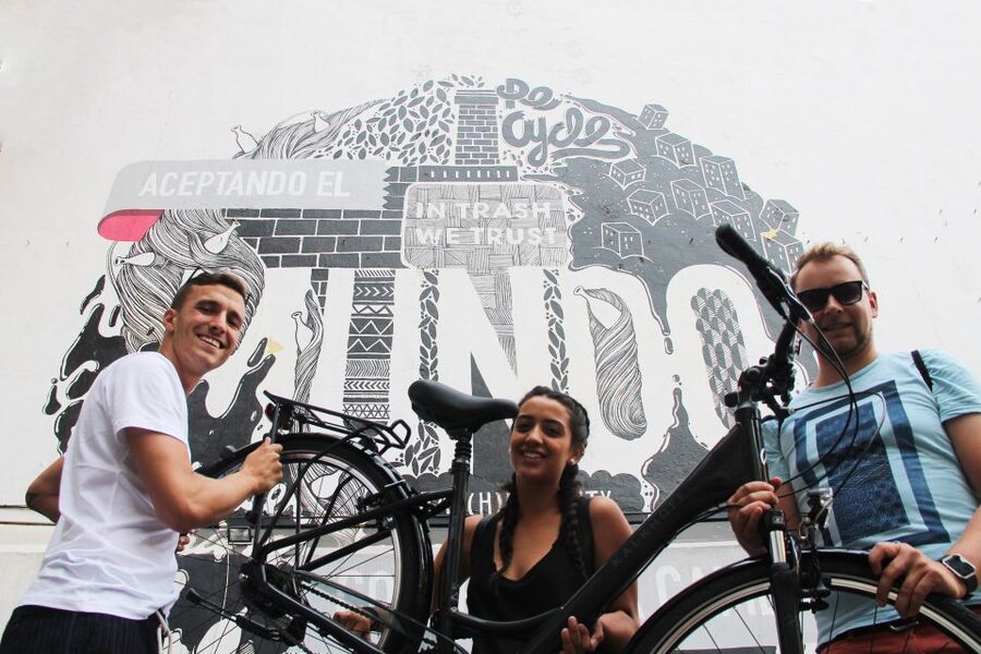 Madrid: Street Art Bike Tour - Pinta Malasaña and the Art Around Plaza Dos de Mayo