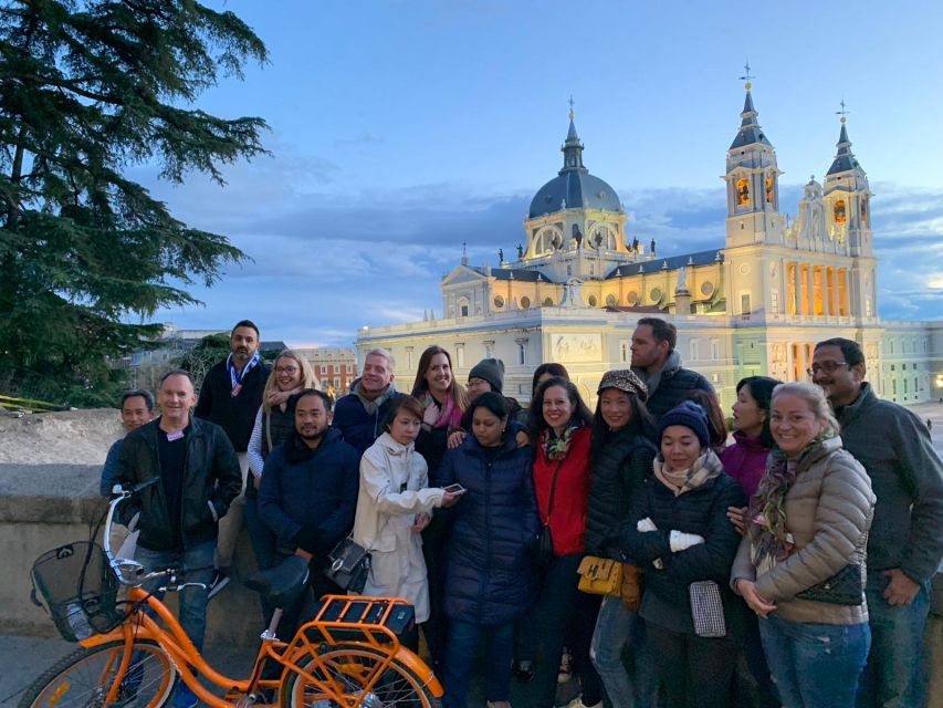 Madrid: Sunset and Night Lights Bike Tour - Why this Madrid bike tour works best at sunset