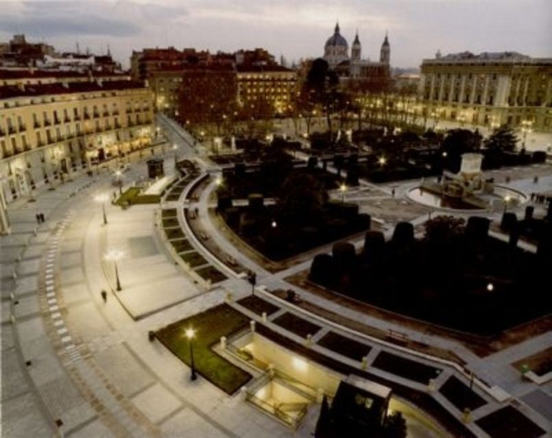 Madrid: Sunset and Night Lights eBike Tour - Plaza Mayor and Plaza de la Villa by bike
