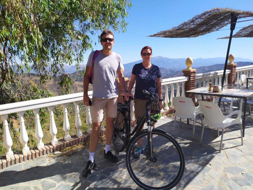 Málaga: 4-Hour Premium E-Bike Tour with Panoramic Views - The A-7000 climb and what the Bosch motor changes