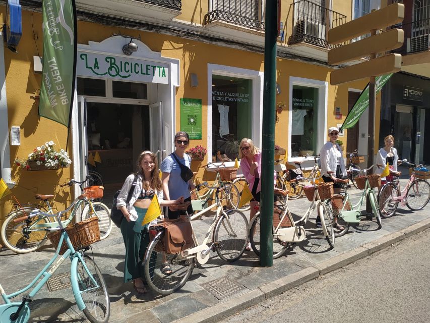 Malaga: Bike Rental for City Discovery Route & Beaches - Parks and the botanical garden