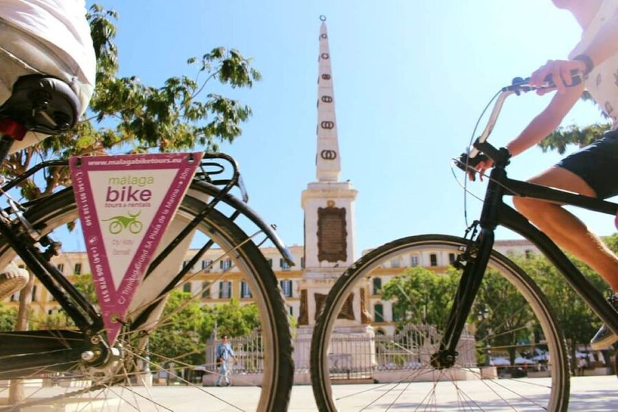 Malaga: City Bike Rental with Self-Guided Cycling Route - Inland to the Botanical Gardens and Limonero Dam