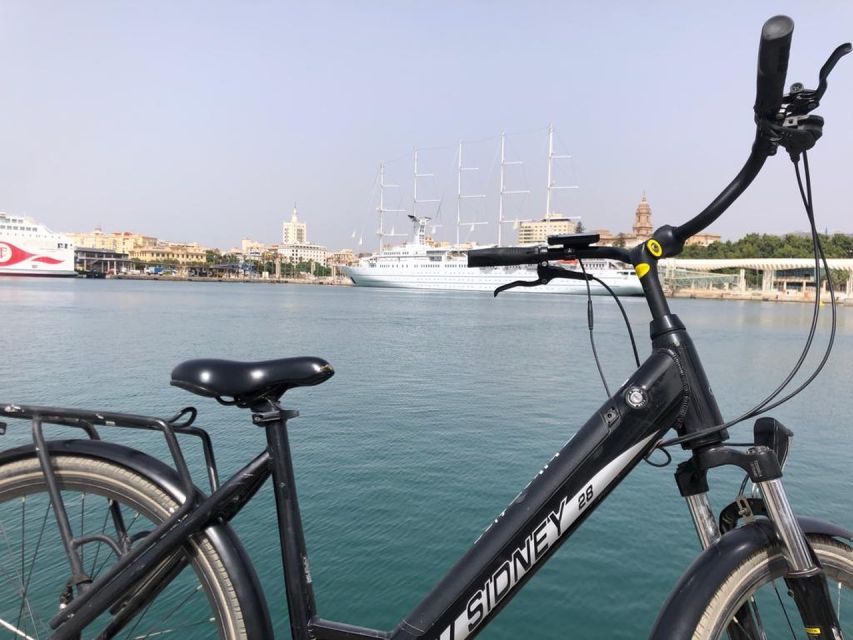 Malaga: Electric Bike Rental - Riding the city without a fixed itinerary