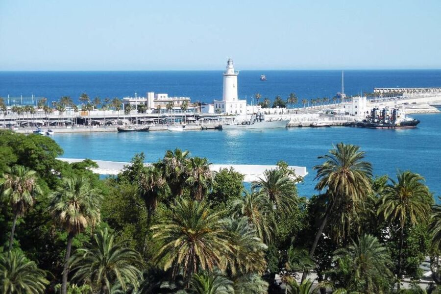 Malaga: Guided E-Bike Tour - Who should book this tour?