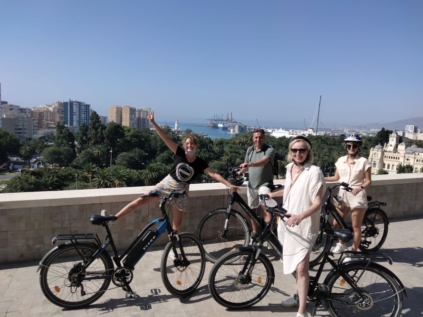 Malaga: Guided E-Bike Tour - Climbing Gibralfaro forest to the view