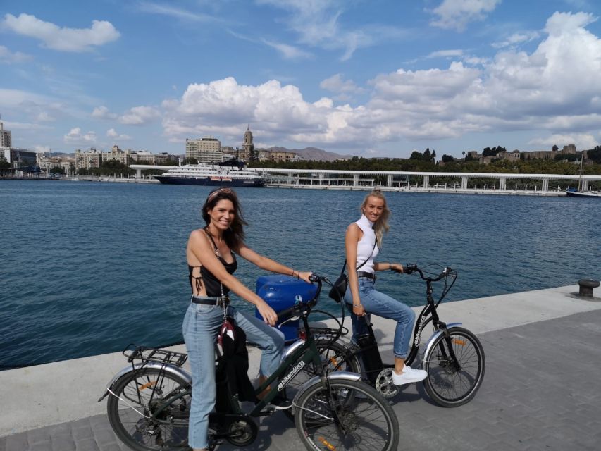 Malaga: Guided E-Bike Tour - Down past the Alcazaba and along the beaches