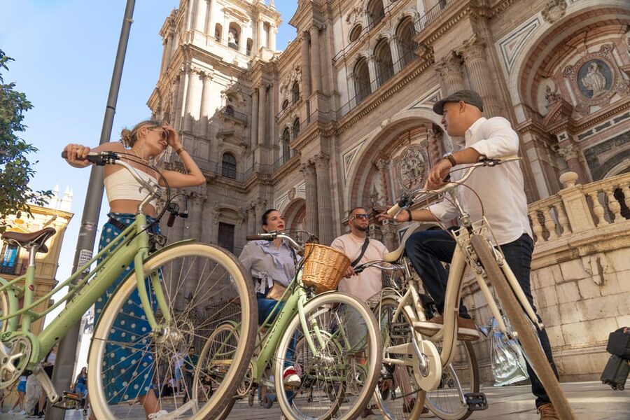 Málaga: Highlights, Hidden Gems and Coast Vintage Bike Tour - Plaza de la Merced and Málaga’s old center