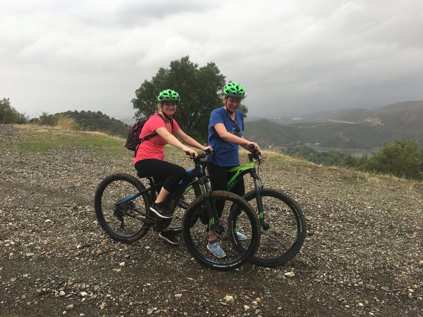 Marbella: E-Mountain Bike Tour with Wine - Tapas and wine at a coastal bodega