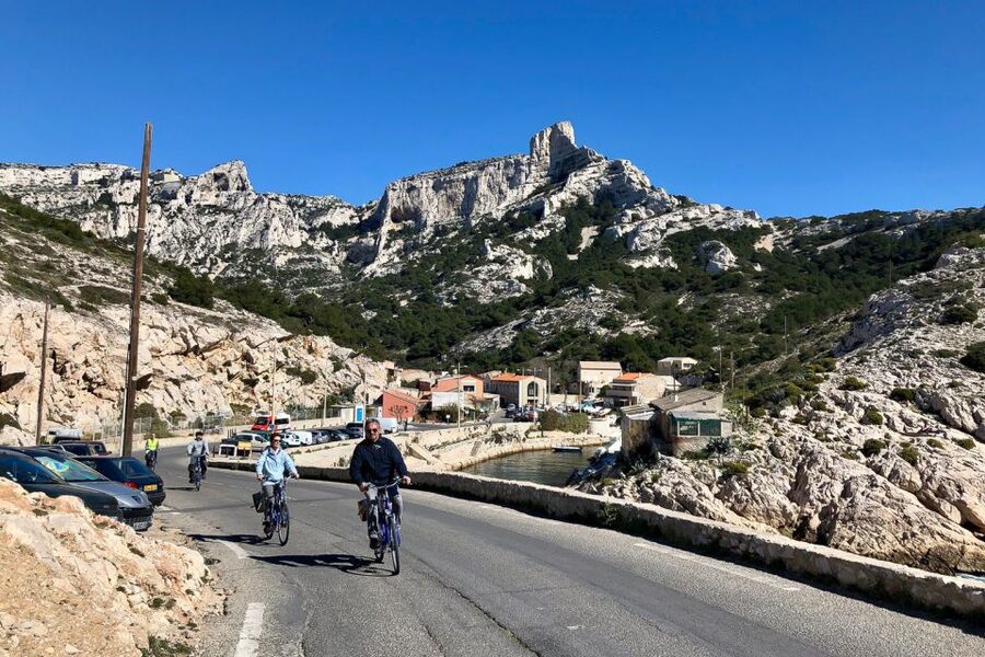 Marseille: Full-Day Guided E-Bike Coast & Calanques Tour - What You Will Not See by Bicycle