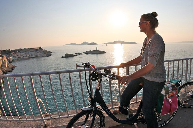Marseille Grand E-Bike Tour : "le tour du Fada" - Guides, group size, and the feel of the ride