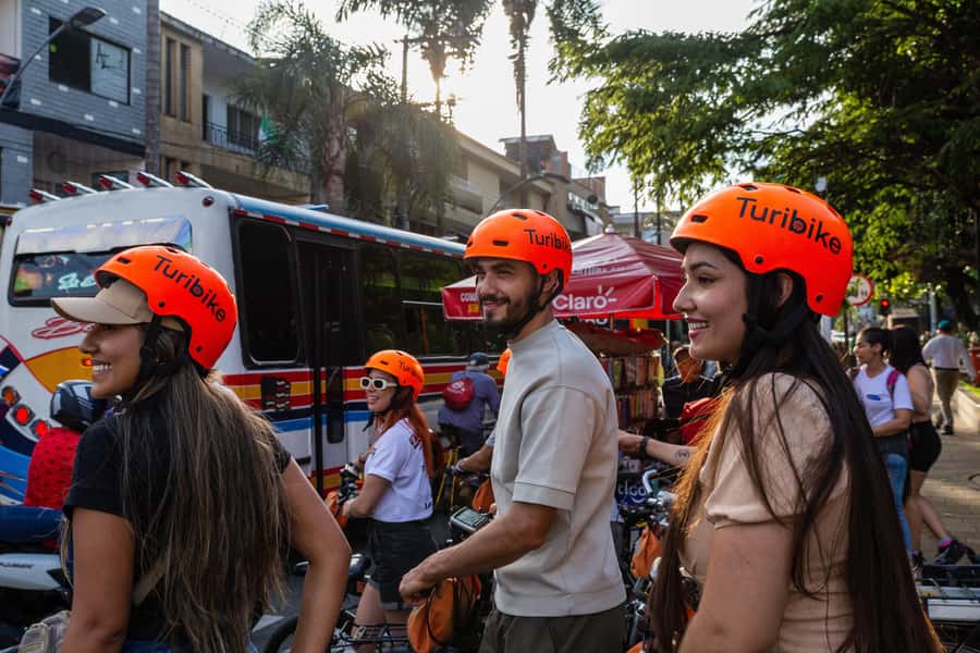 Medellín: E-bike and Foodie Tour - Belén begins with food and everyday life