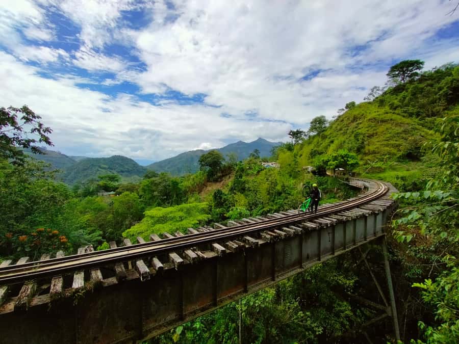 Medellín: Full-Day Mountain Bike Tour with Lunch - Waterfalls, rivers, and the beer stop