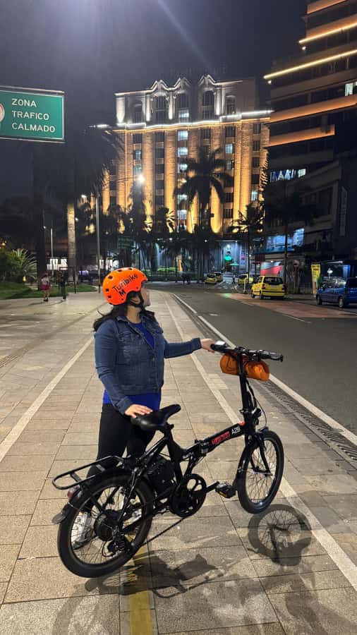 Medellín: History & Local Life Essentials Tour on an E-Bike - Perpetuo Socorro and the Creative District
