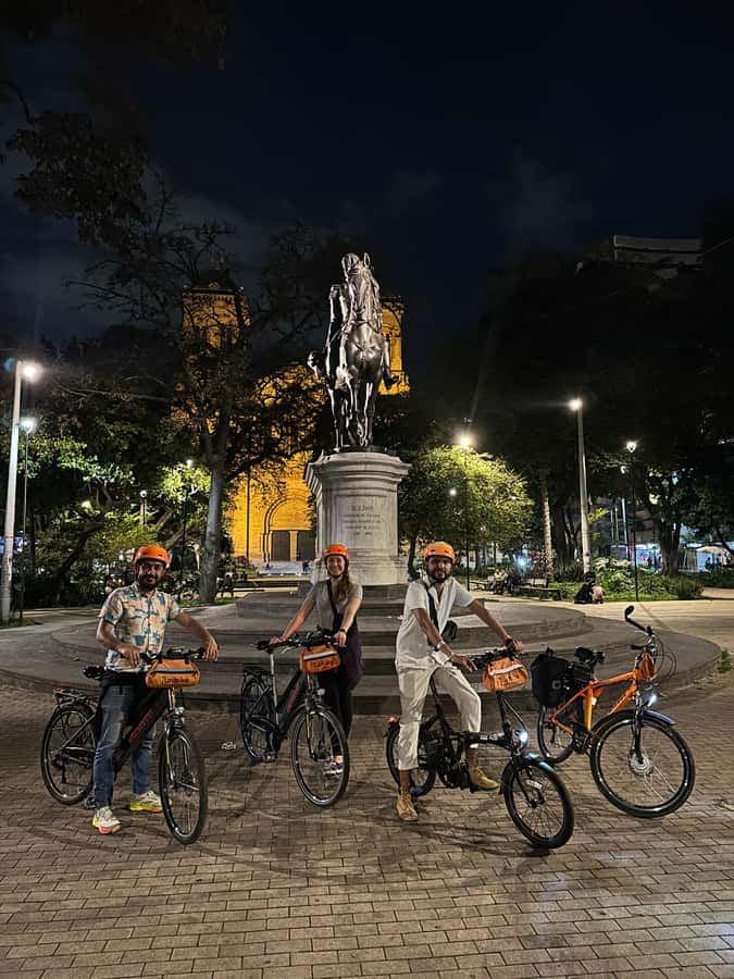 Medellín: History & Local Life Essentials Tour on an E-Bike - Riding through the metro corridor