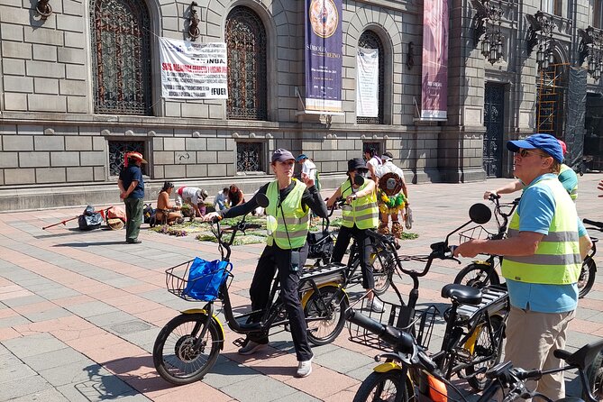 Mexico City E-Bike Tour with a taco and churros stop - Polanco, tacos, and the taste of Yucatán